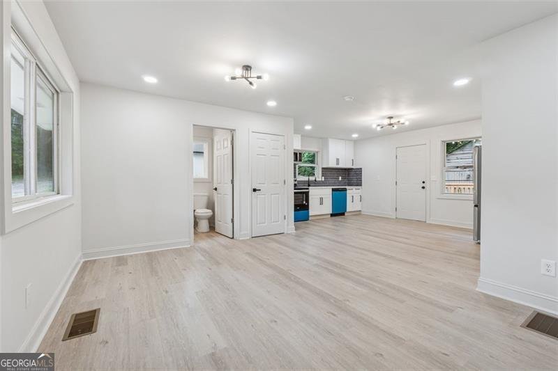 4443 FLAT SHOALS Parkway Decatur - 3