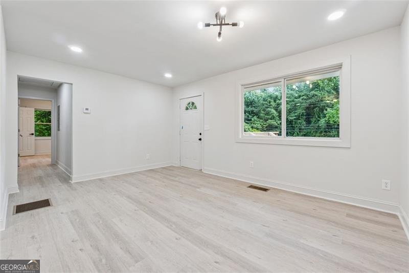 4443 FLAT SHOALS Parkway Decatur - 4