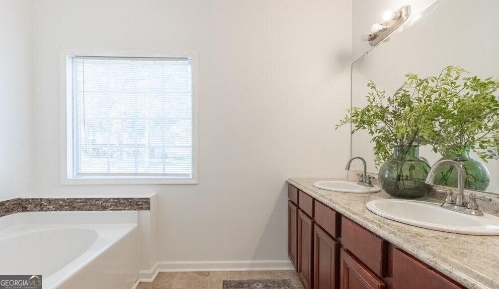 6945 Merrywood Drive Fairburn - 11