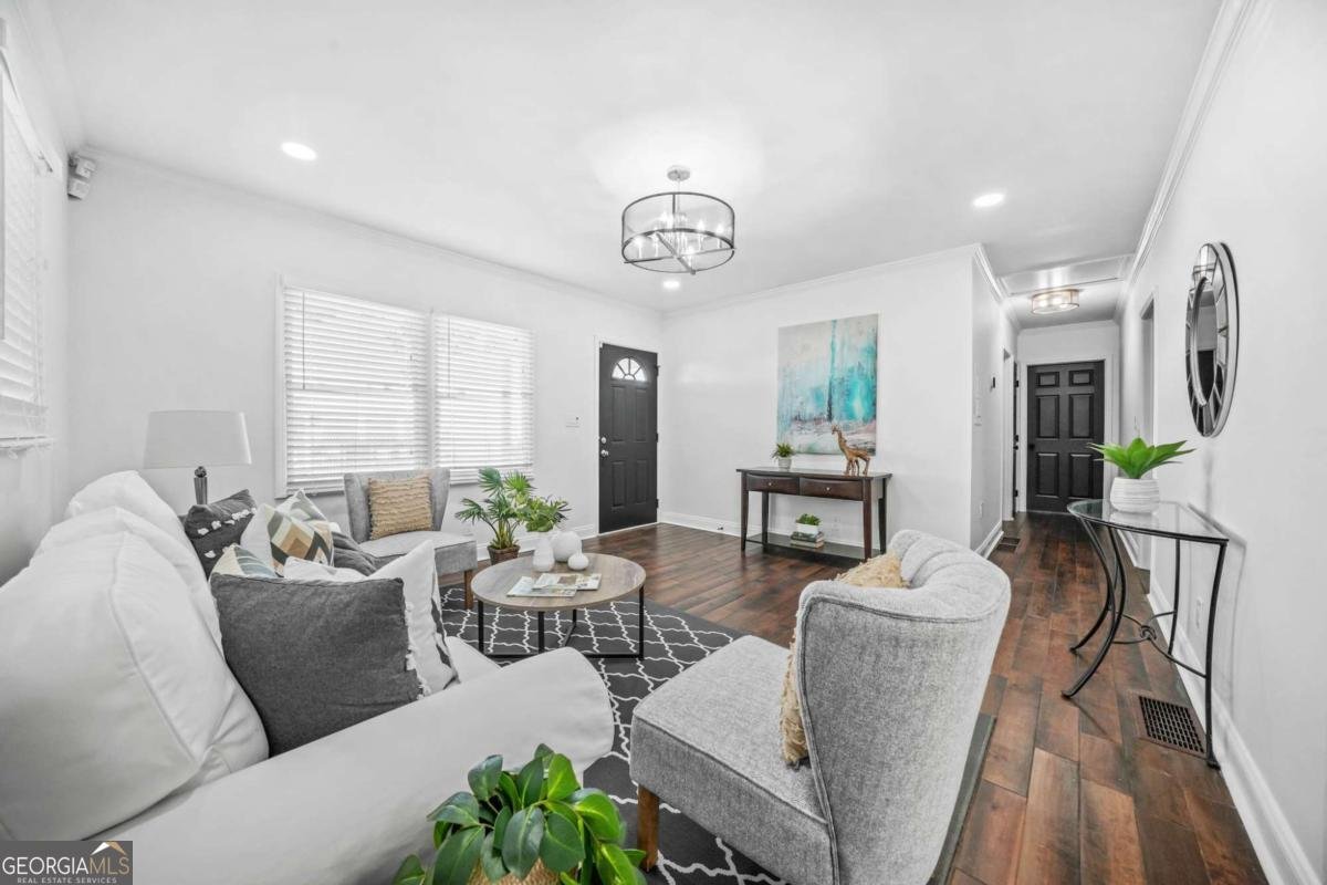 1092 Donnelly Avenue Atlanta - 10
