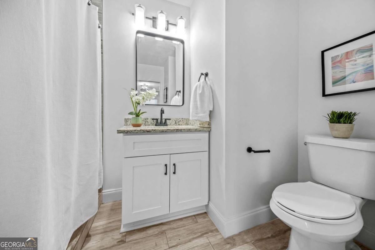 1092 Donnelly Avenue Atlanta - 23