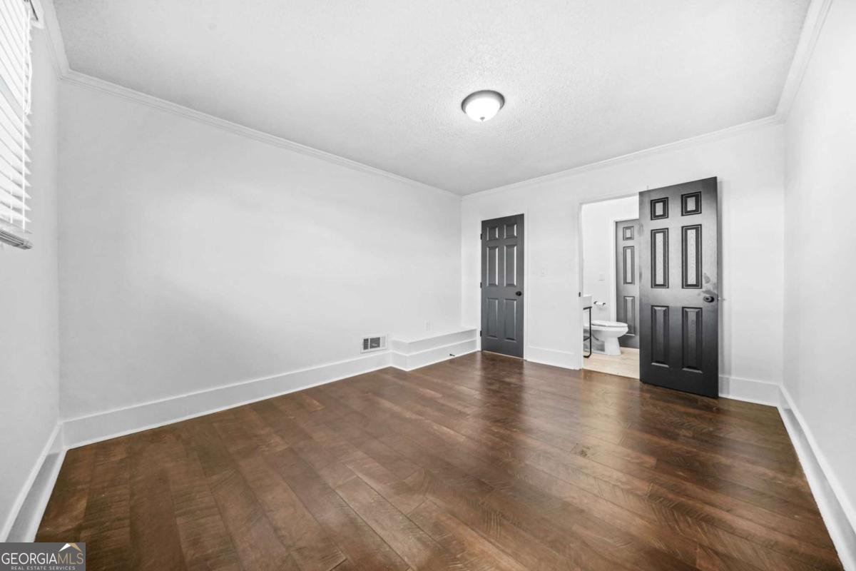 1092 Donnelly Avenue Atlanta - 29