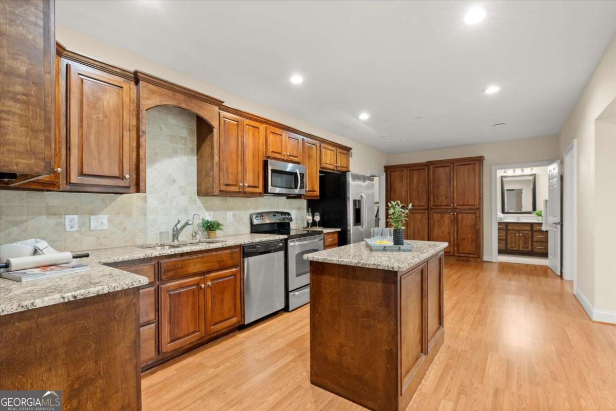411 Hickory Fairway Court Woodstock - 5