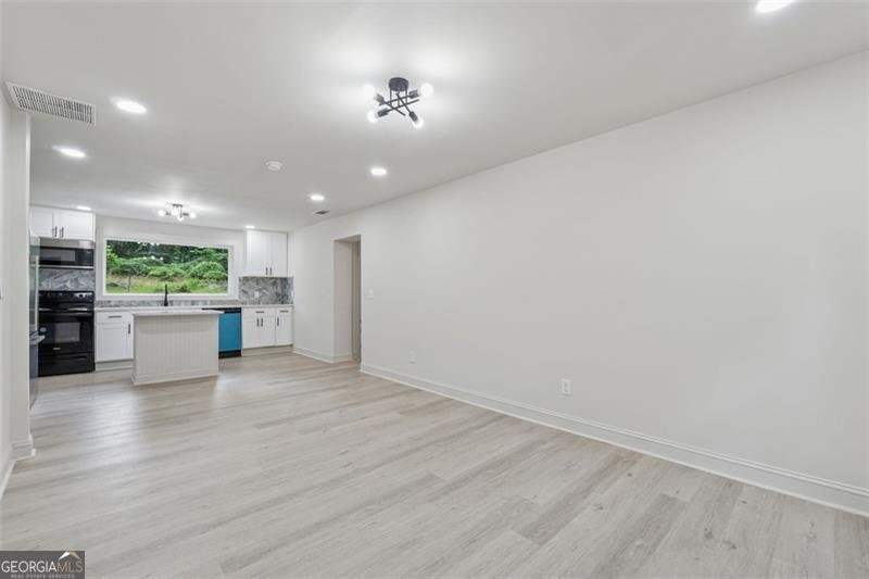 4451 FLAT SHOALS Decatur - 15