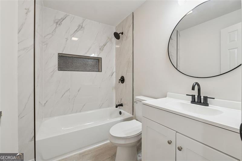 4451 FLAT SHOALS Decatur - 18