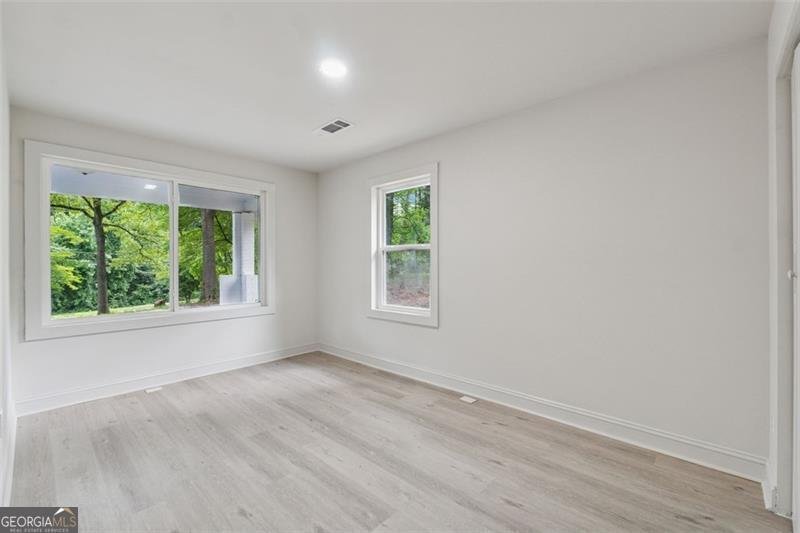 4451 FLAT SHOALS Decatur - 19