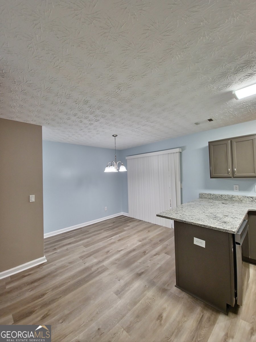 5538 Pineridge Court Forest Park - 5