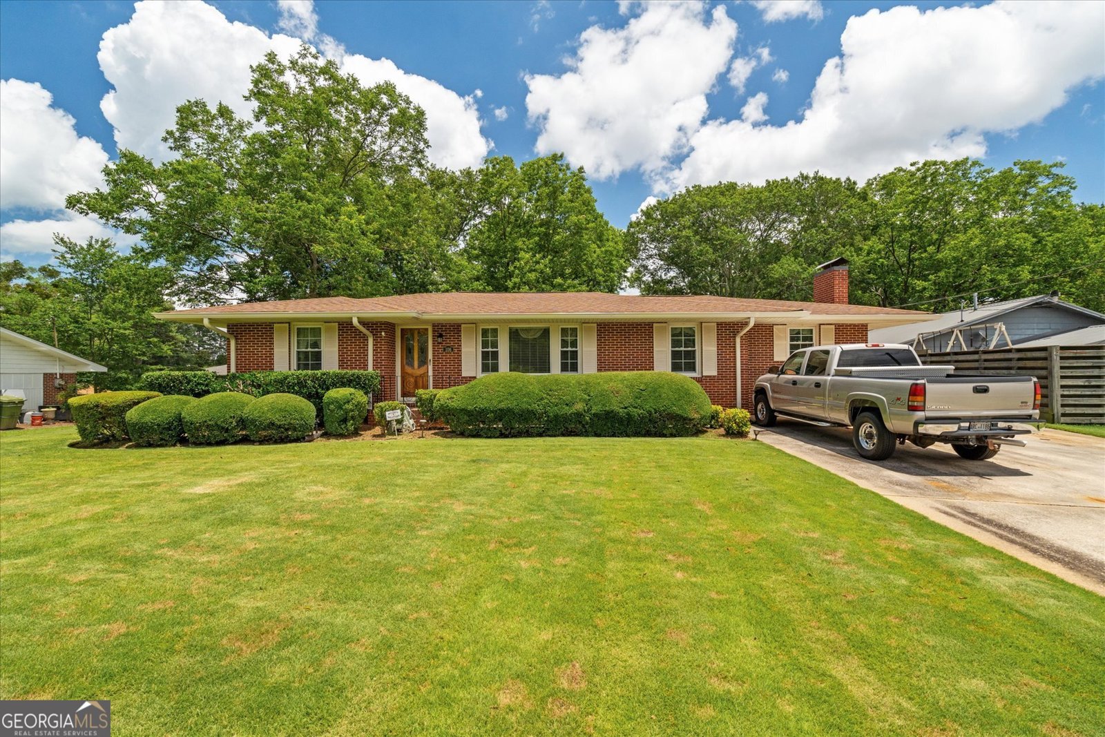 106 Lakeview Drive Carrollton - 1