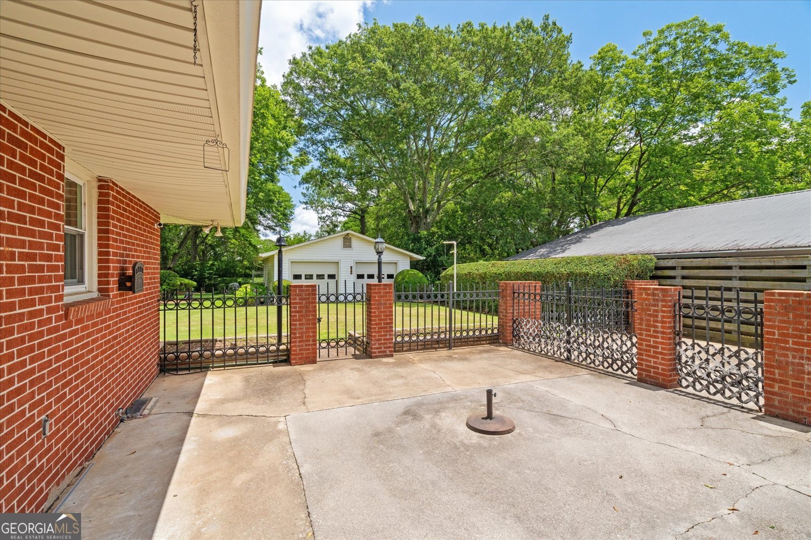 106 Lakeview Drive Carrollton - 21