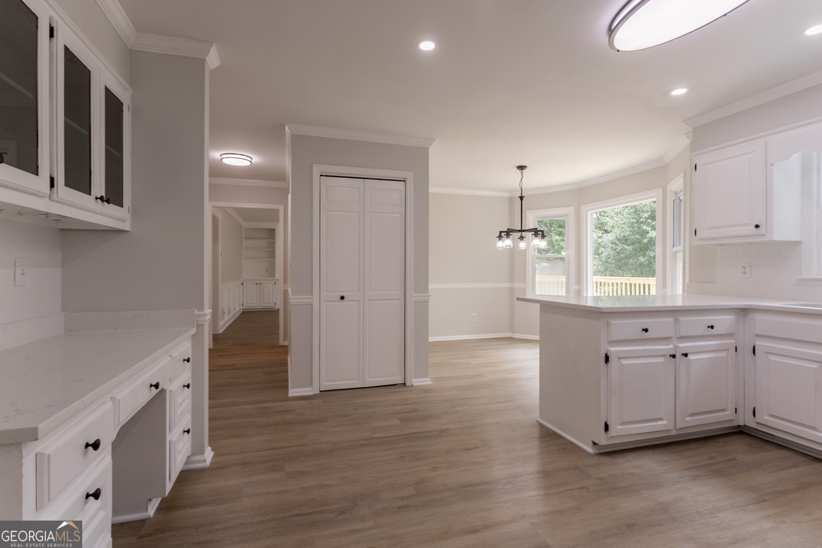 5674 Mountain Crescent Stone Mountain - 7