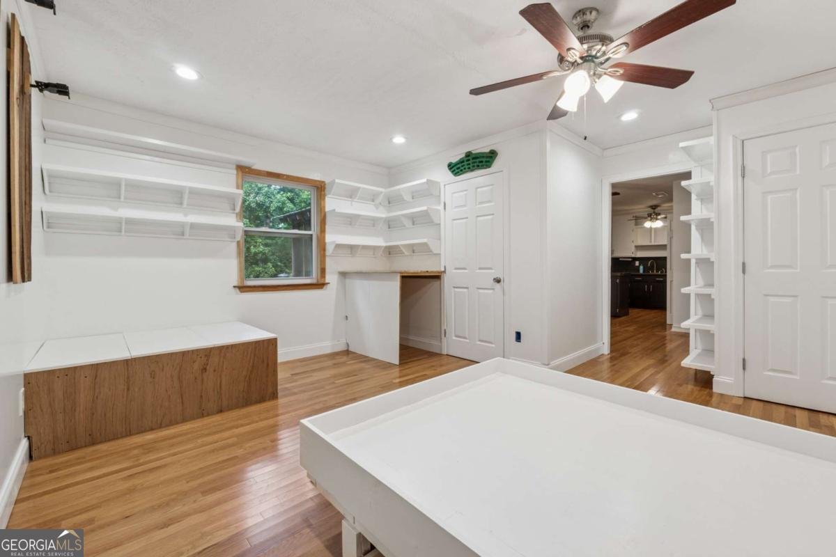 3123 DESHONG Drive Stone Mountain - 14