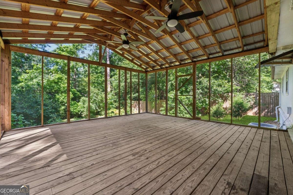 3123 DESHONG Drive Stone Mountain - 22
