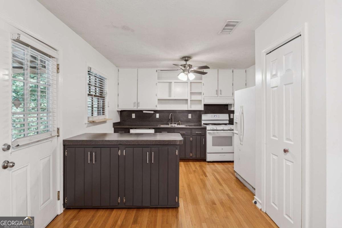 3123 DESHONG Drive Stone Mountain - 8