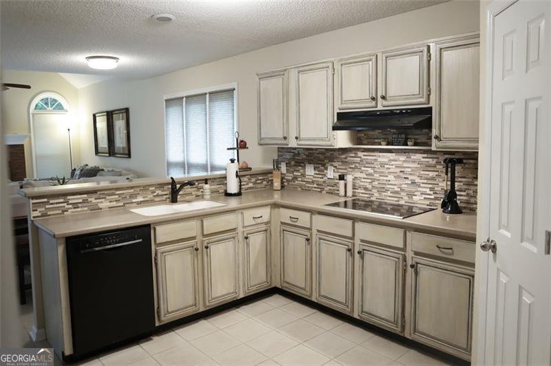 11940 WEXFORD CLUB Drive Roswell - 16