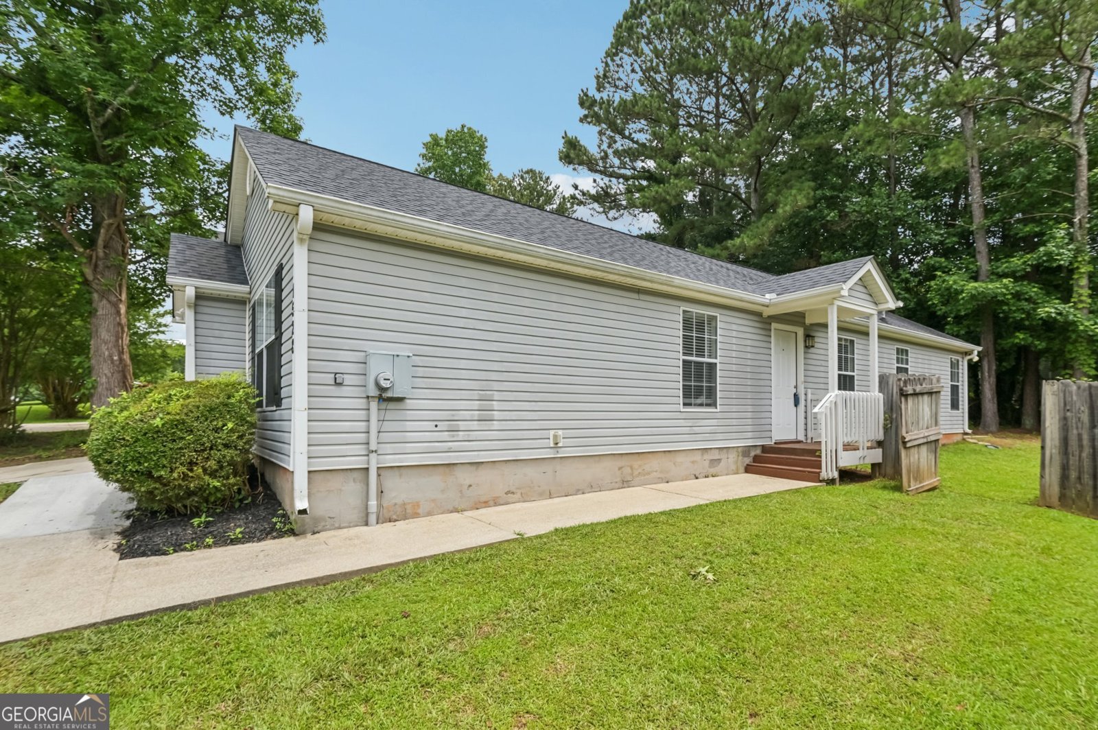 1528 Wembley Drive Douglasville - 4