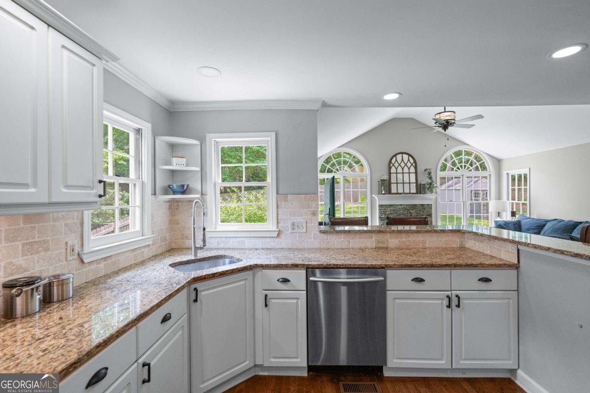 2864 Wyndcliff Court Marietta - 2