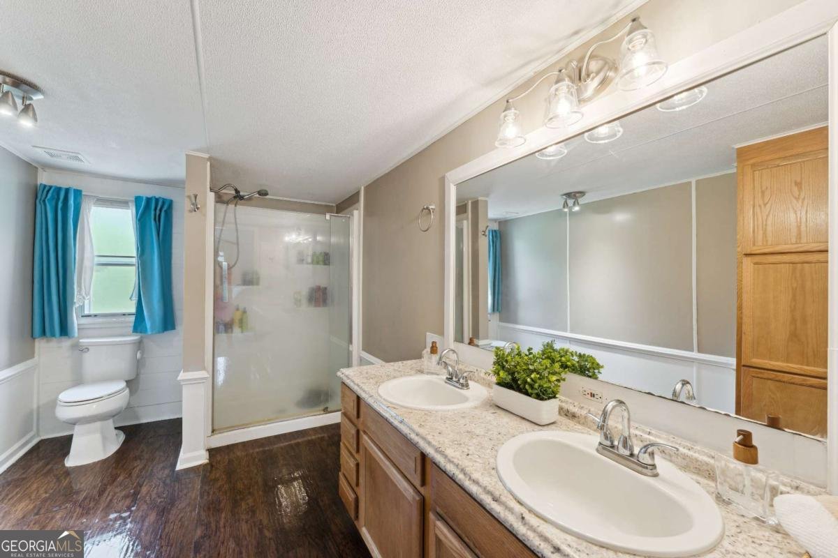 352 Mockingbird Drive Springfield - 1