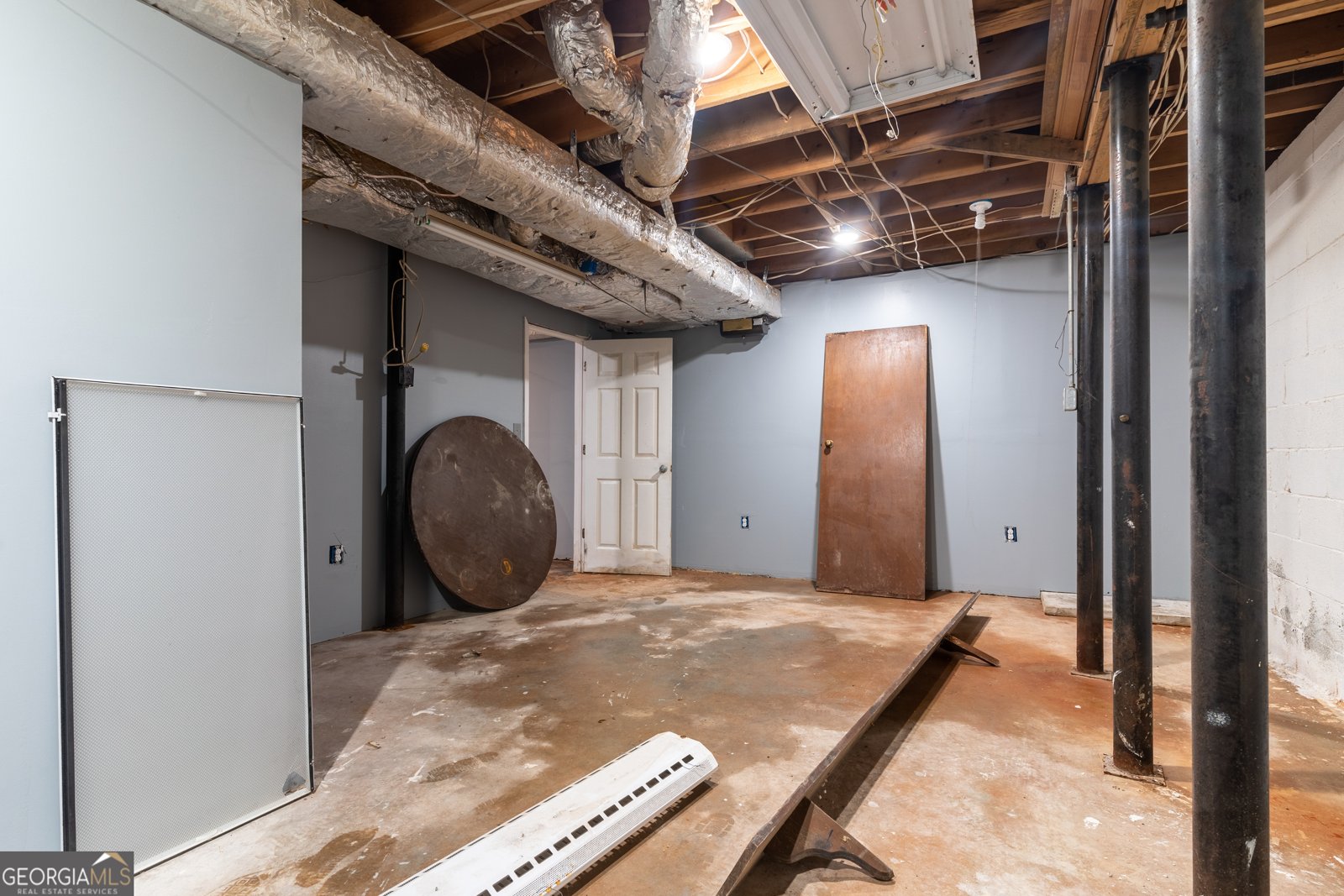 265 Forest Lake Drive Covington - 31