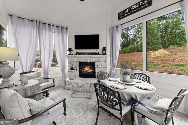 2213 Independence Buford - 2