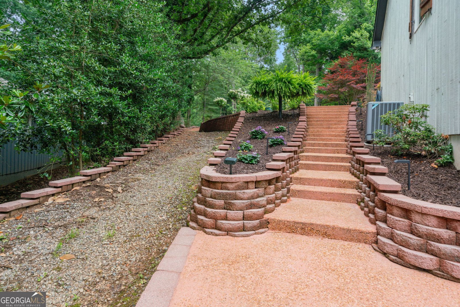 8180 Old Mill Drive Gainesville - 86