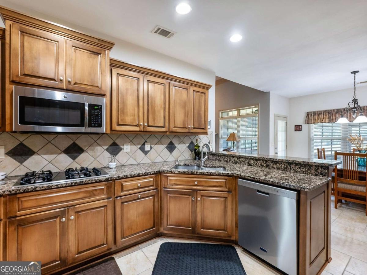 11 Stillwater Way Hoschton - 18