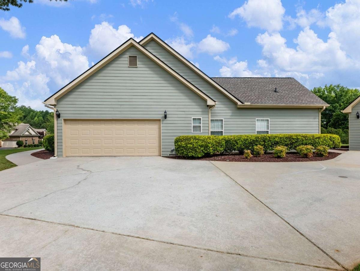11 Stillwater Way Hoschton - 49