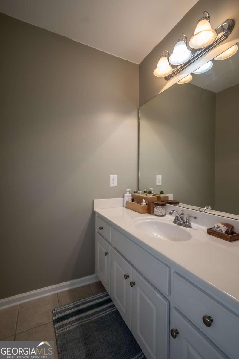 1090 Ruby Way Bogart - 48