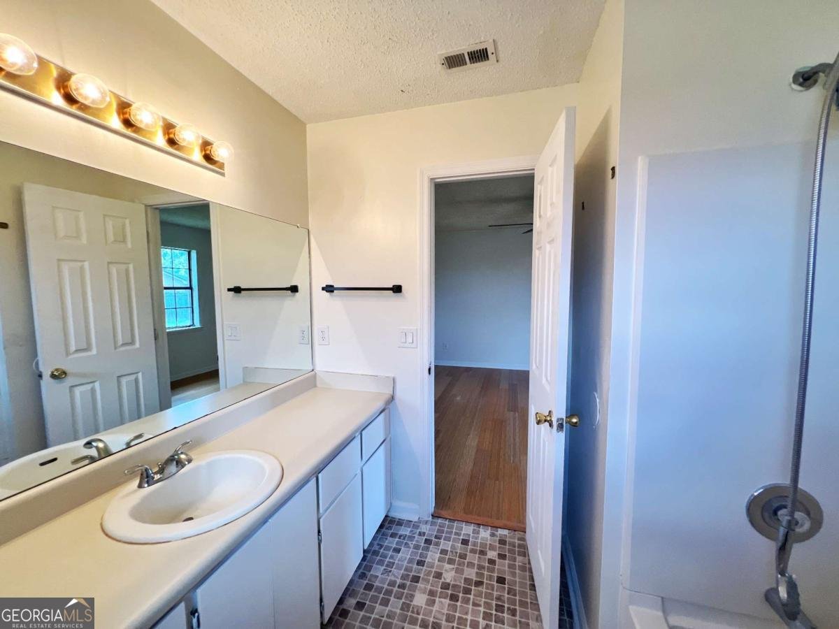 932 Highland Drive Hinesville - 28