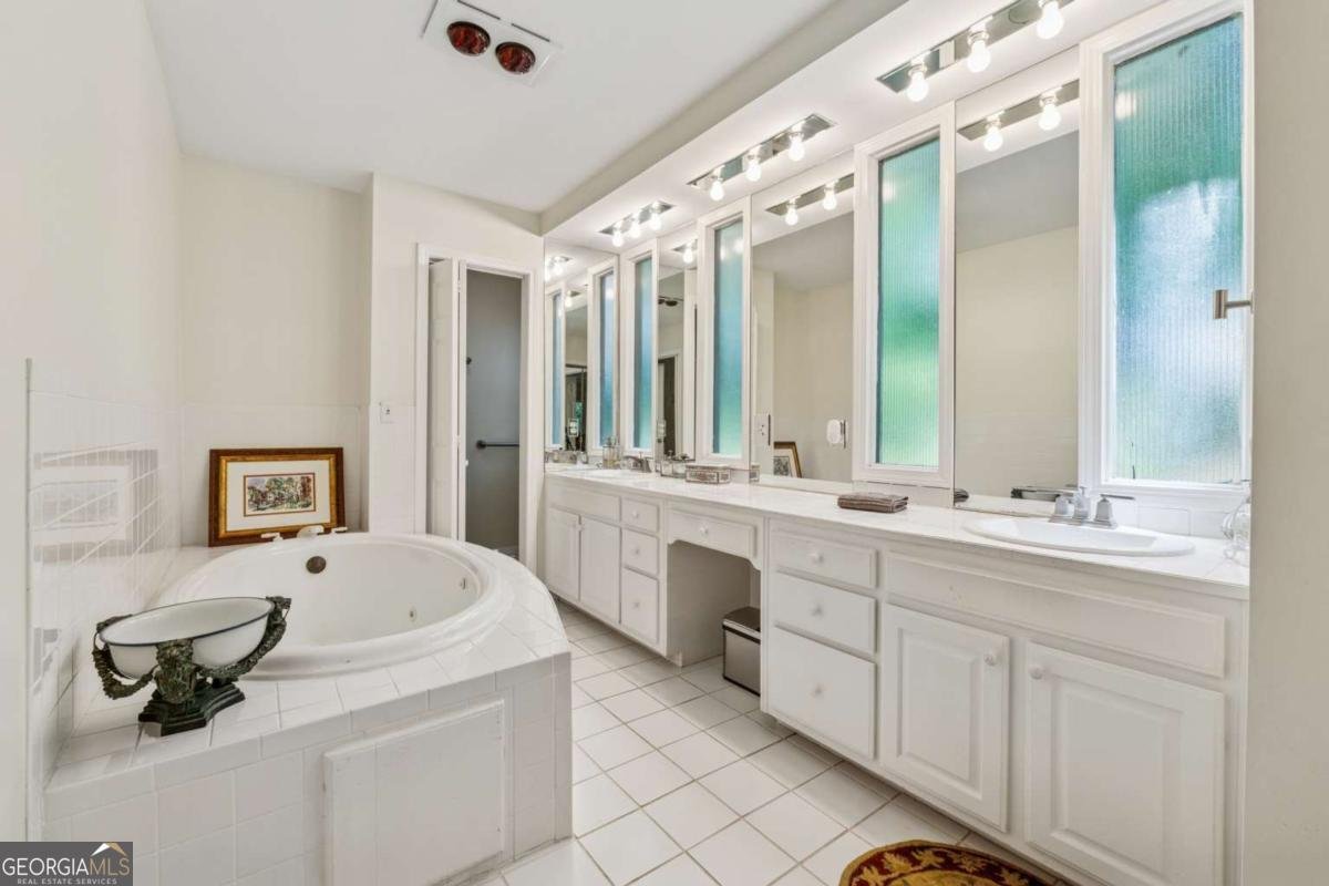 285 Glen Lake Drive Atlanta - 9