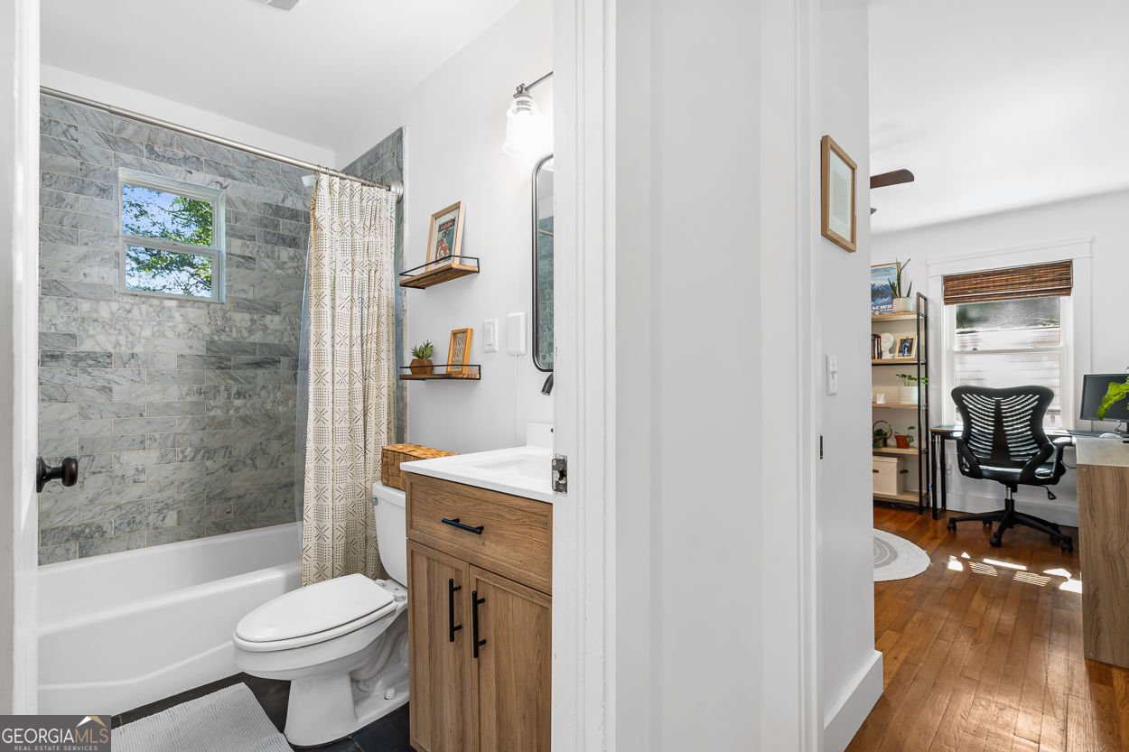 1556 Braeburn Drive Atlanta - 22