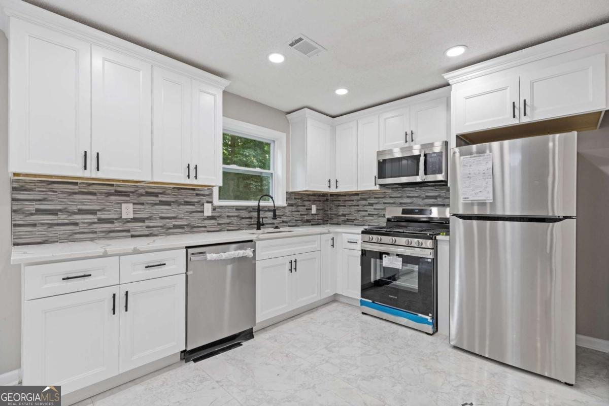 4847 Royal Drive Duluth - 17