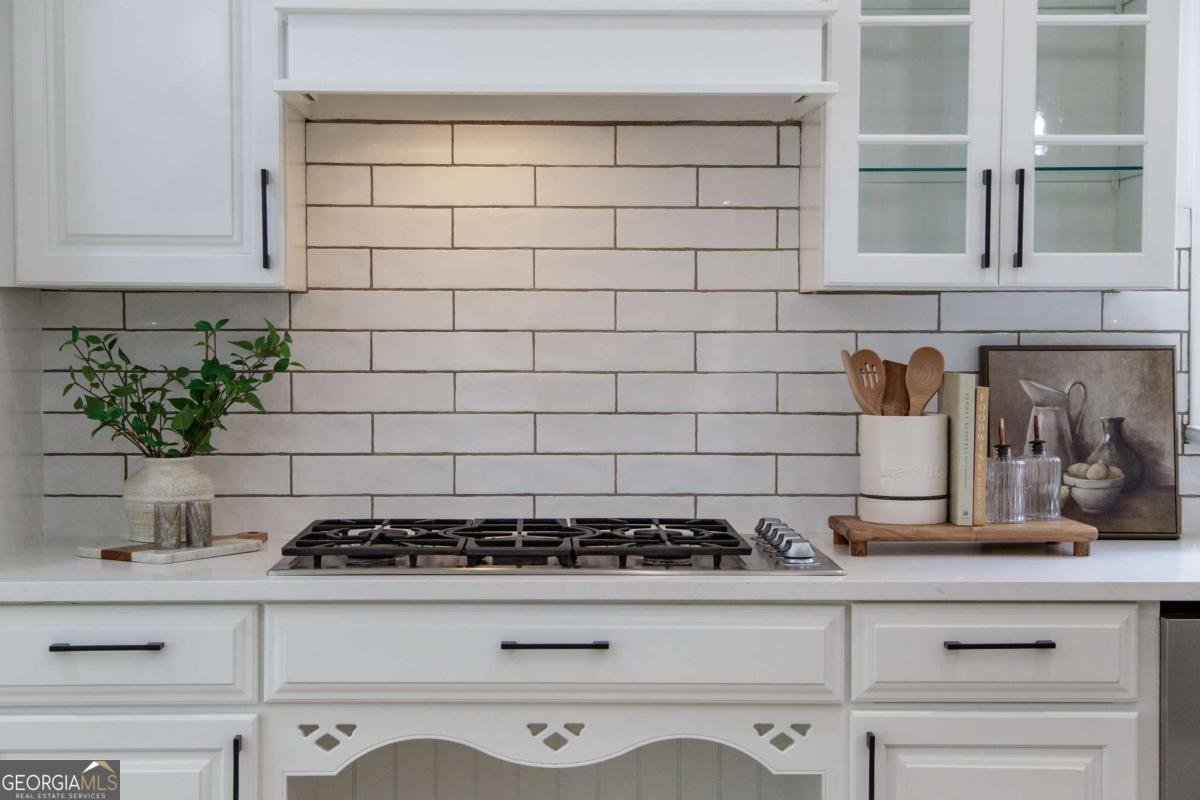 3795 Newport Bay Drive Alpharetta - 27