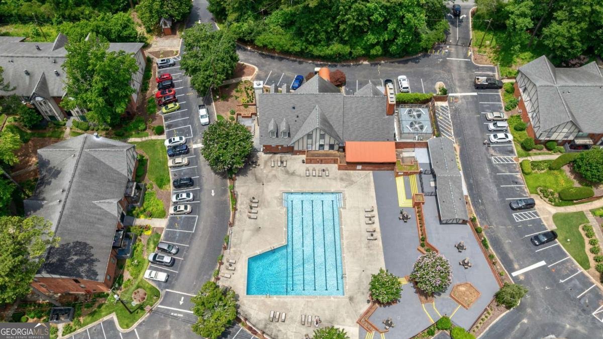 6851 Roswell Road Atlanta - 18