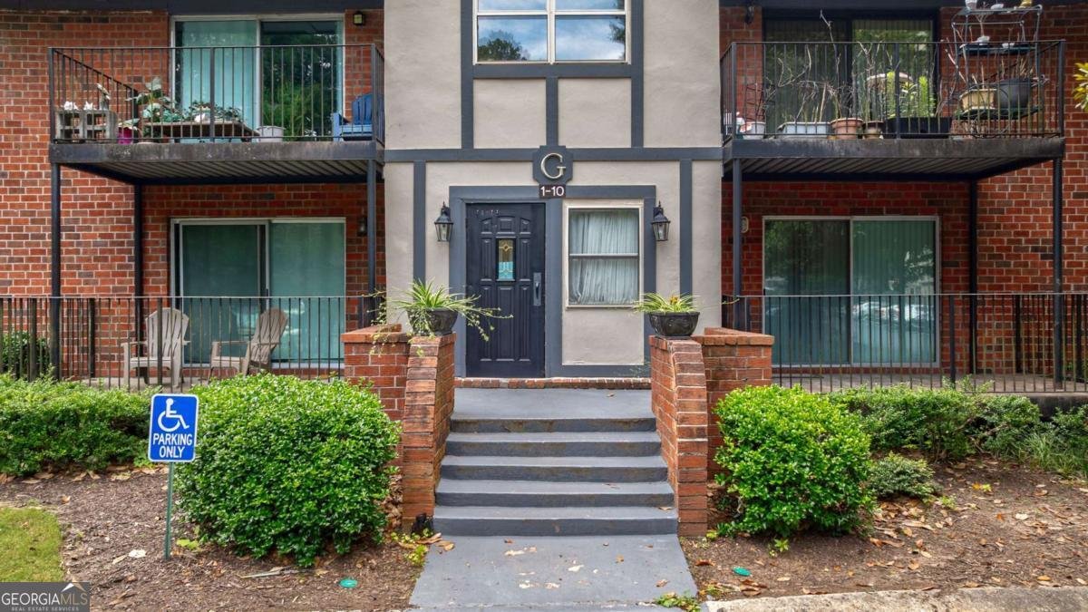 6851 Roswell Road Atlanta - 21