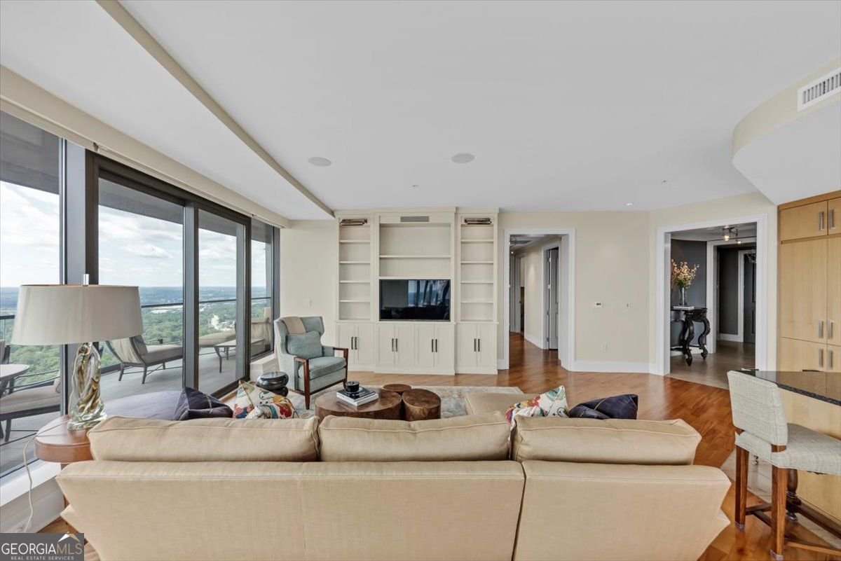 3344 Peachtree Road ATLANTA - 12