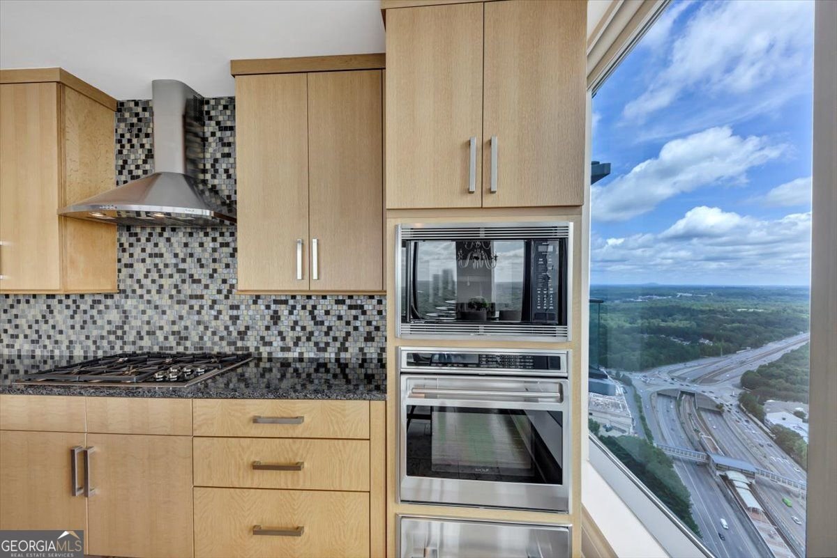 3344 Peachtree Road ATLANTA - 20