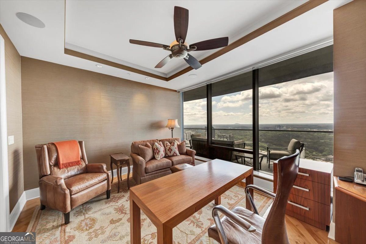 3344 Peachtree Road ATLANTA - 23