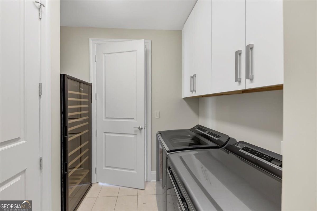3344 Peachtree Road ATLANTA - 28