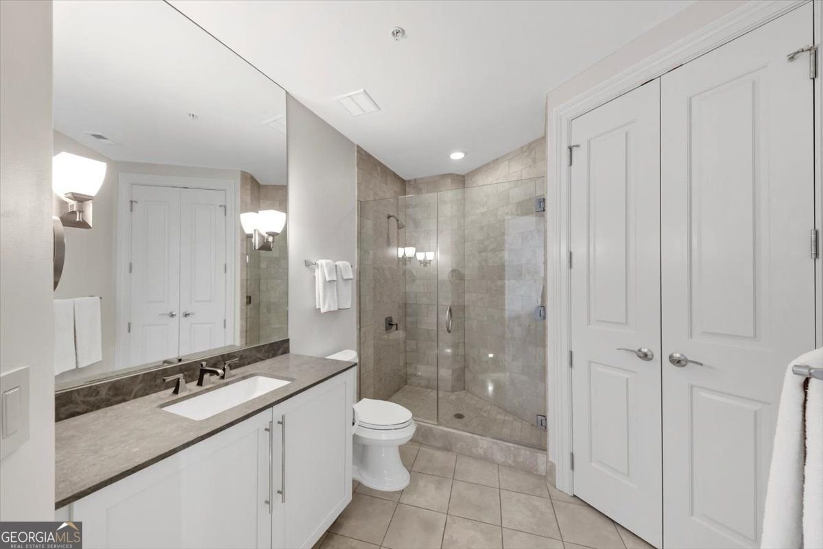 3344 Peachtree Road ATLANTA - 47