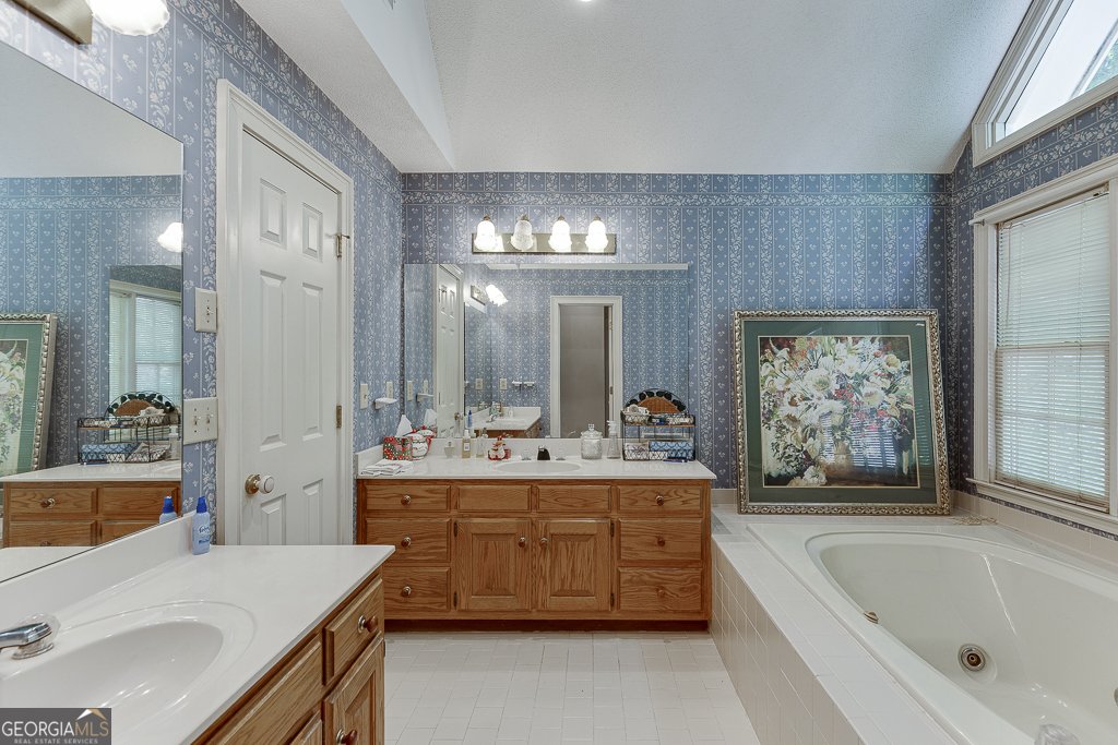 711 Belgrave Lane Tucker - 36