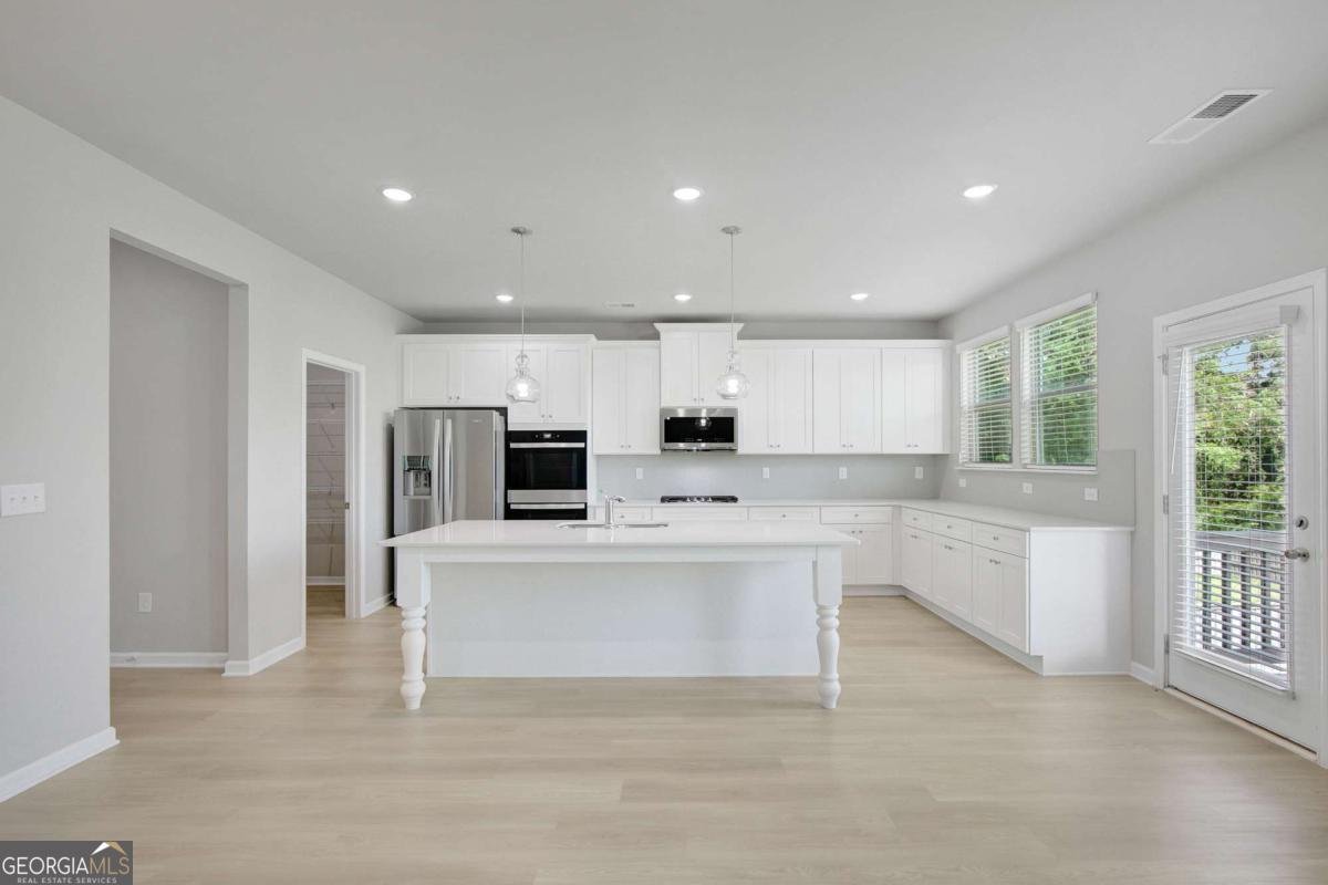 932 Melville Drive Stockbridge - 15