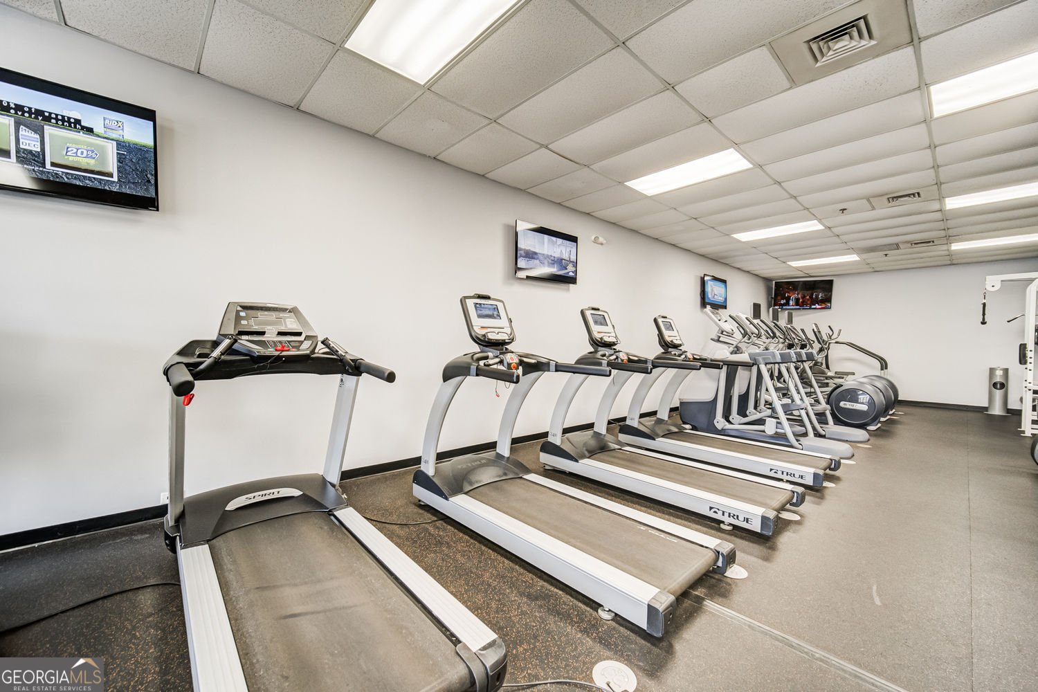 200 Glen Wood Place CANTON - 64