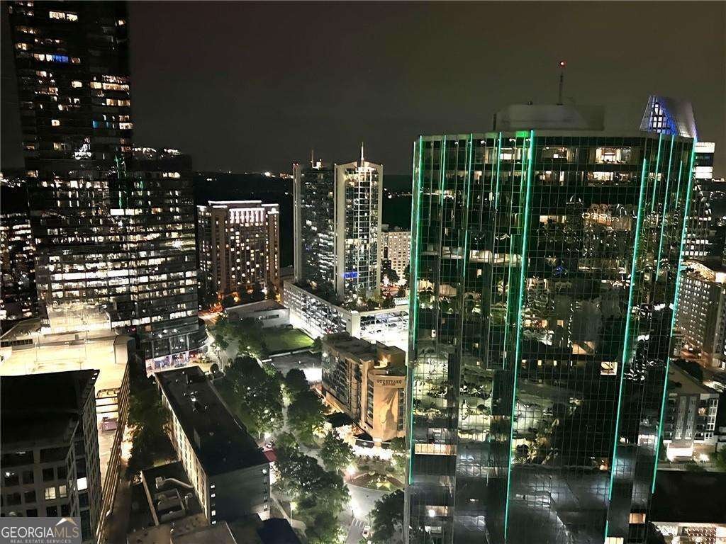 3338 Peachtree Road Atlanta - 34