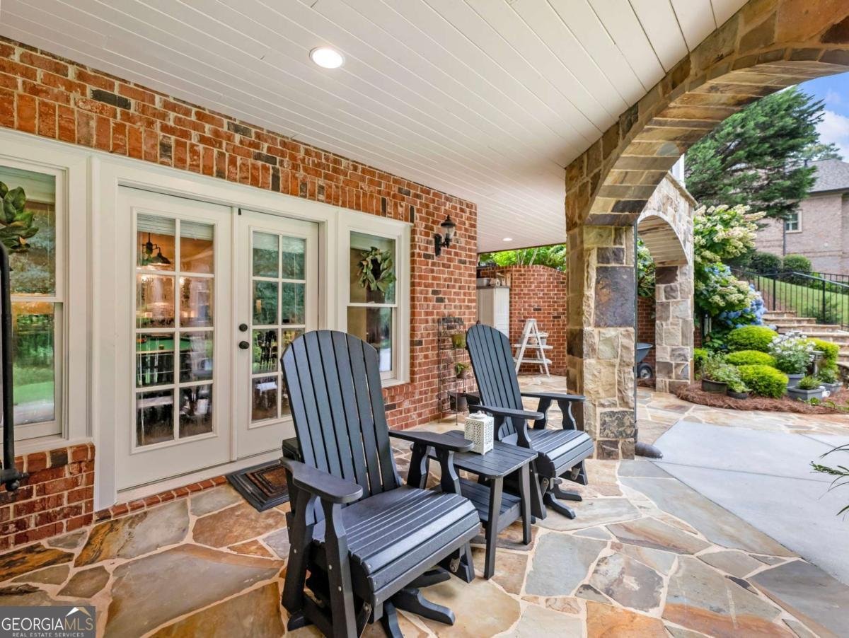 2392 Crimson King Drive Braselton - 72