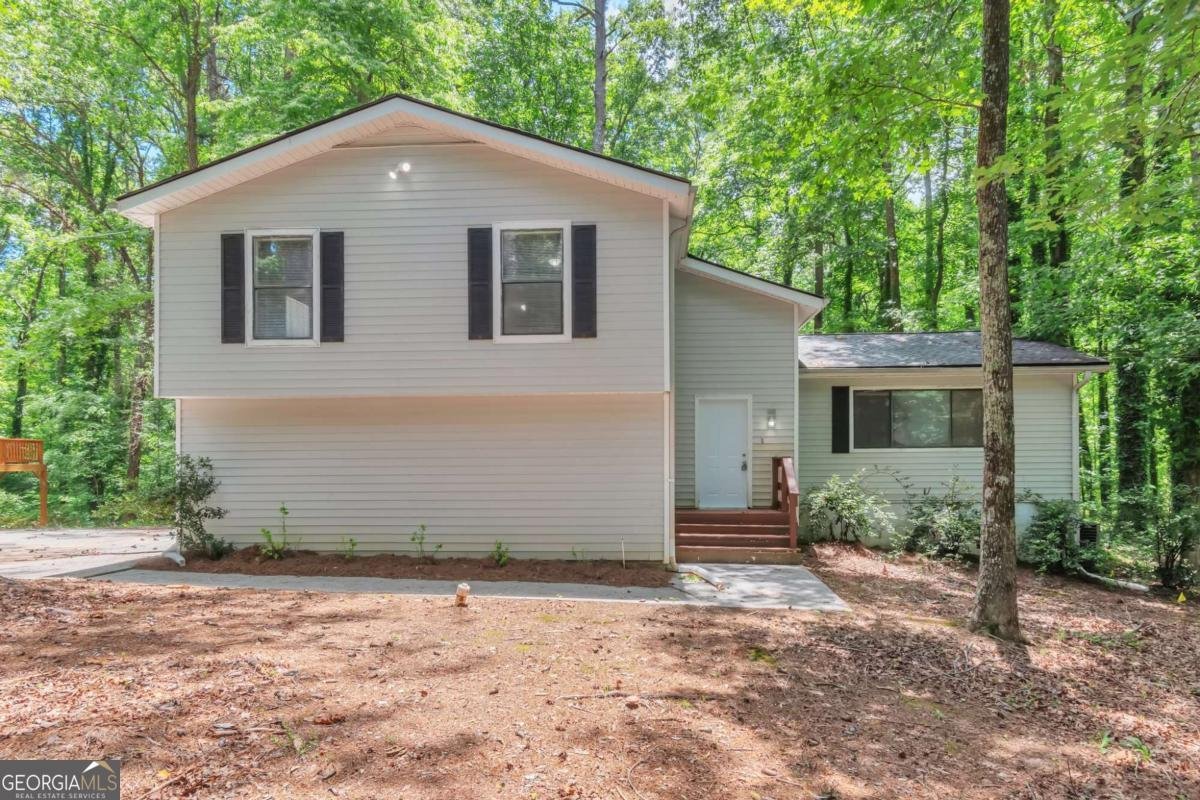 5215 Mainstreet Park Drive Stone Mountain - 1