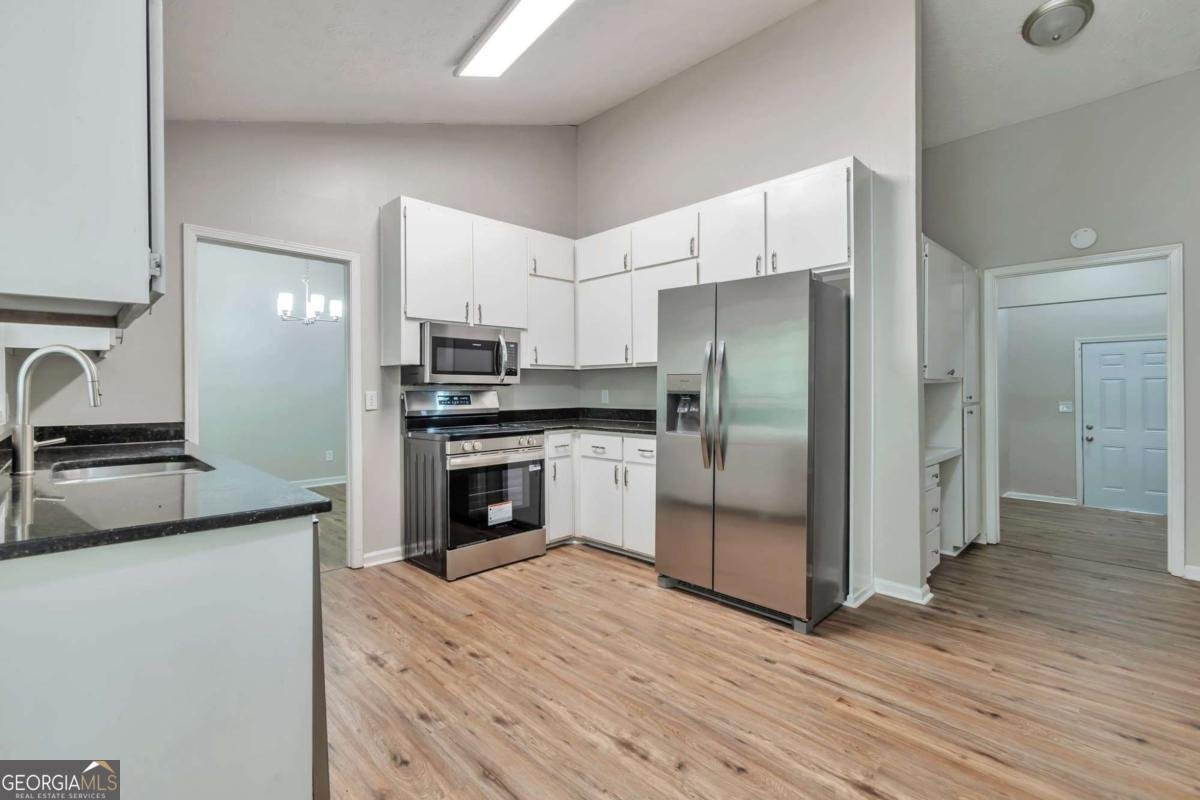 5215 Mainstreet Park Drive Stone Mountain - 13