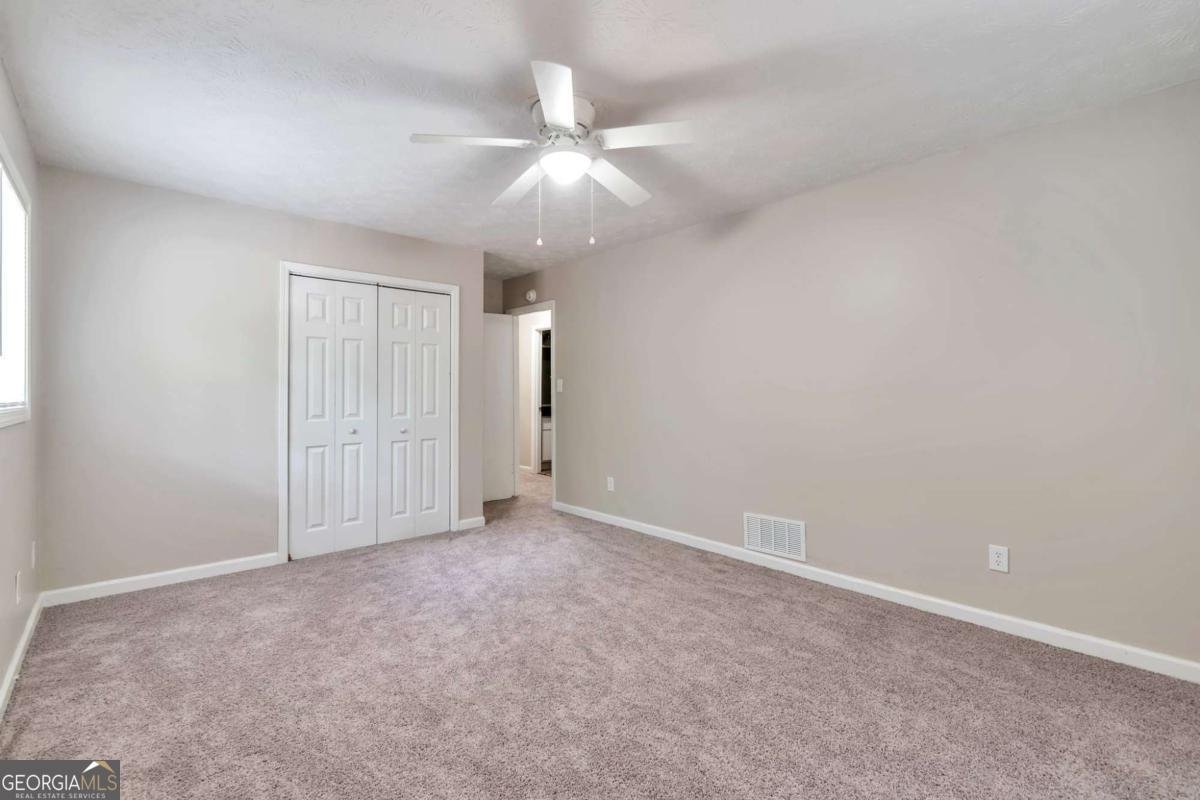 5215 Mainstreet Park Drive Stone Mountain - 28