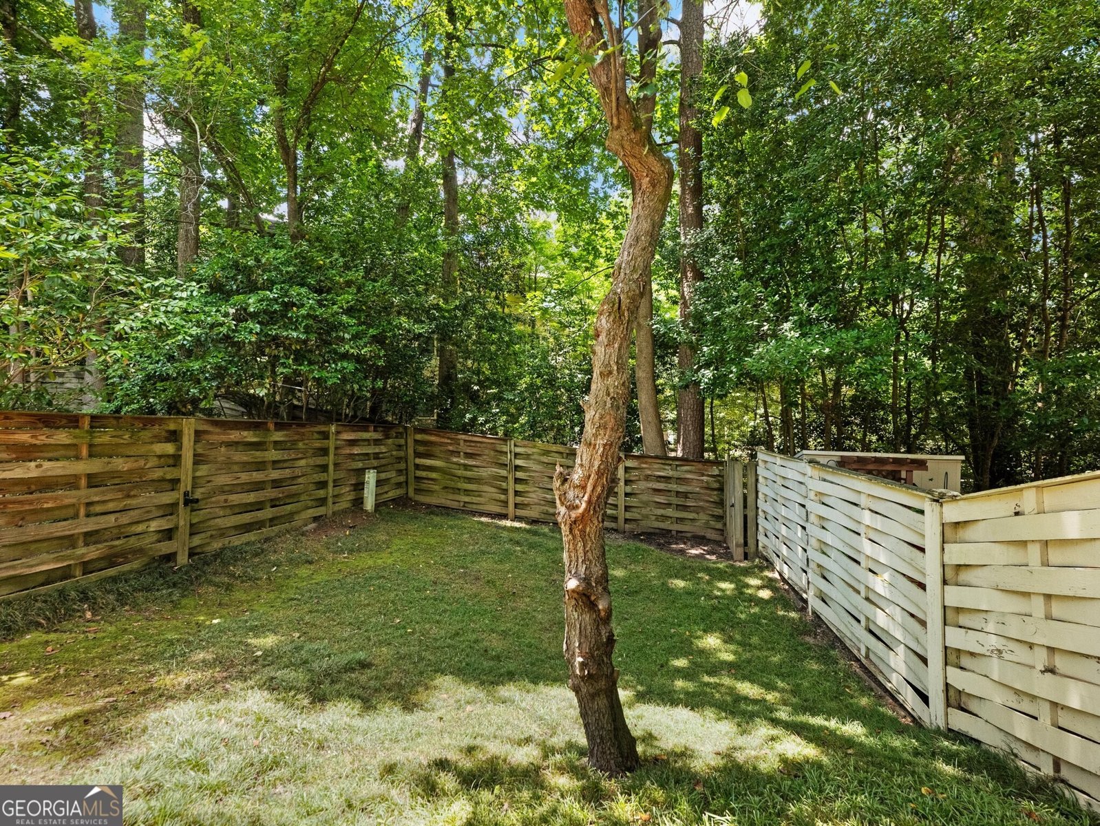 1355 Rock Springs Road Atlanta - 19
