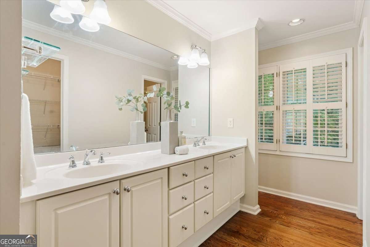 5114 Ivy Road Atlanta - 24