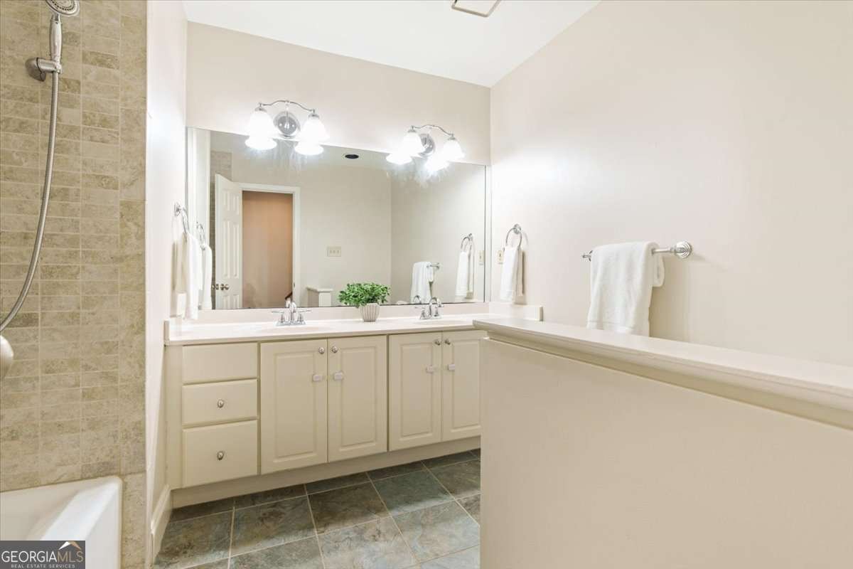 5114 Ivy Road Atlanta - 33